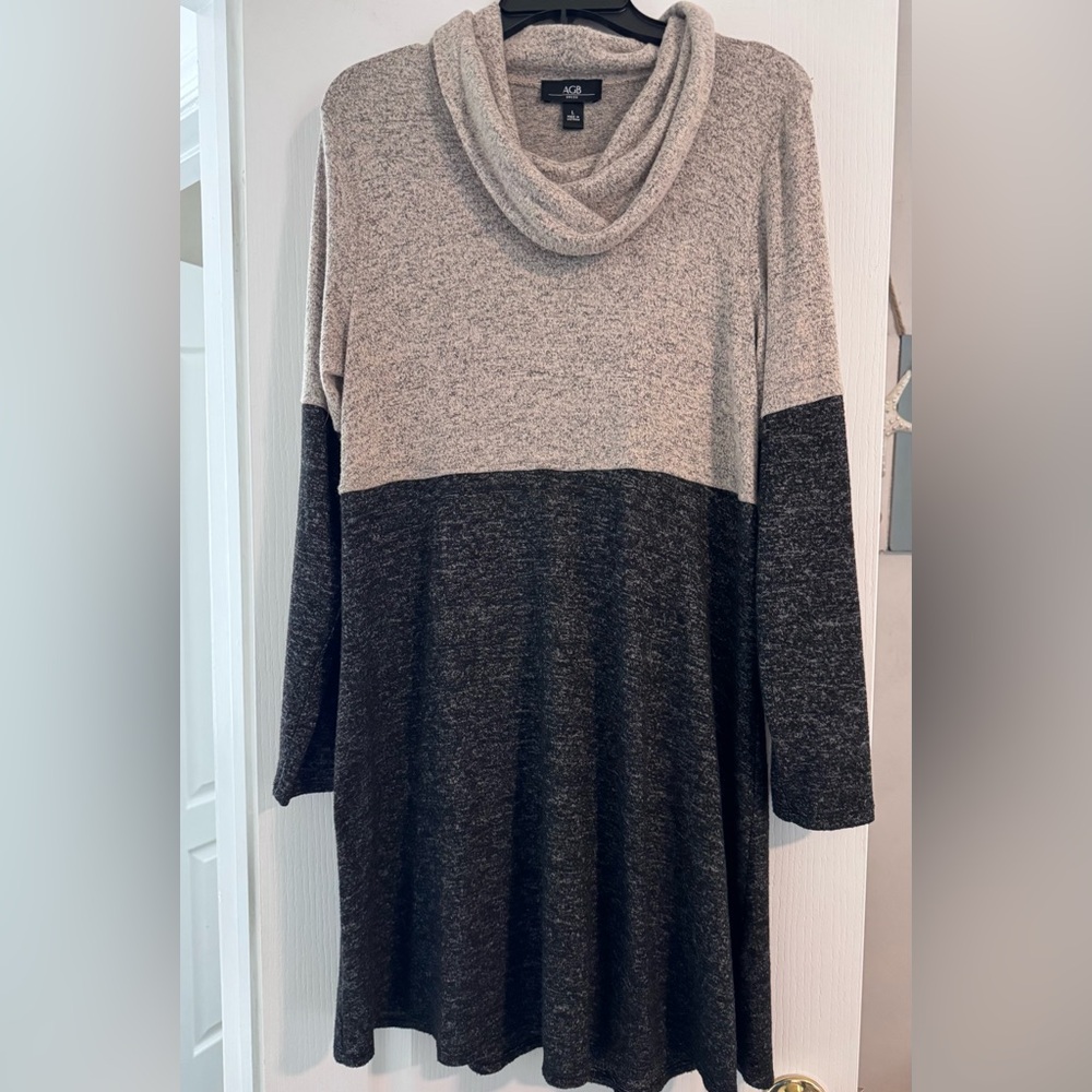 AGB Tan and Black Lightweight Sweater Dress